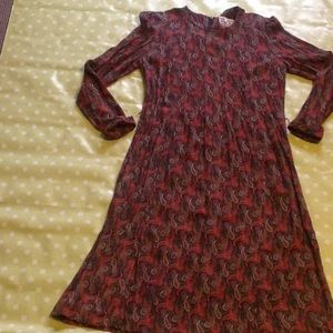 Long sleeve paisley print dress